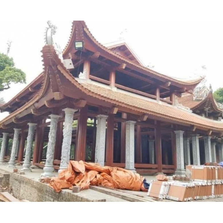 Lăng tẩm, cột đá đình chùa 8
